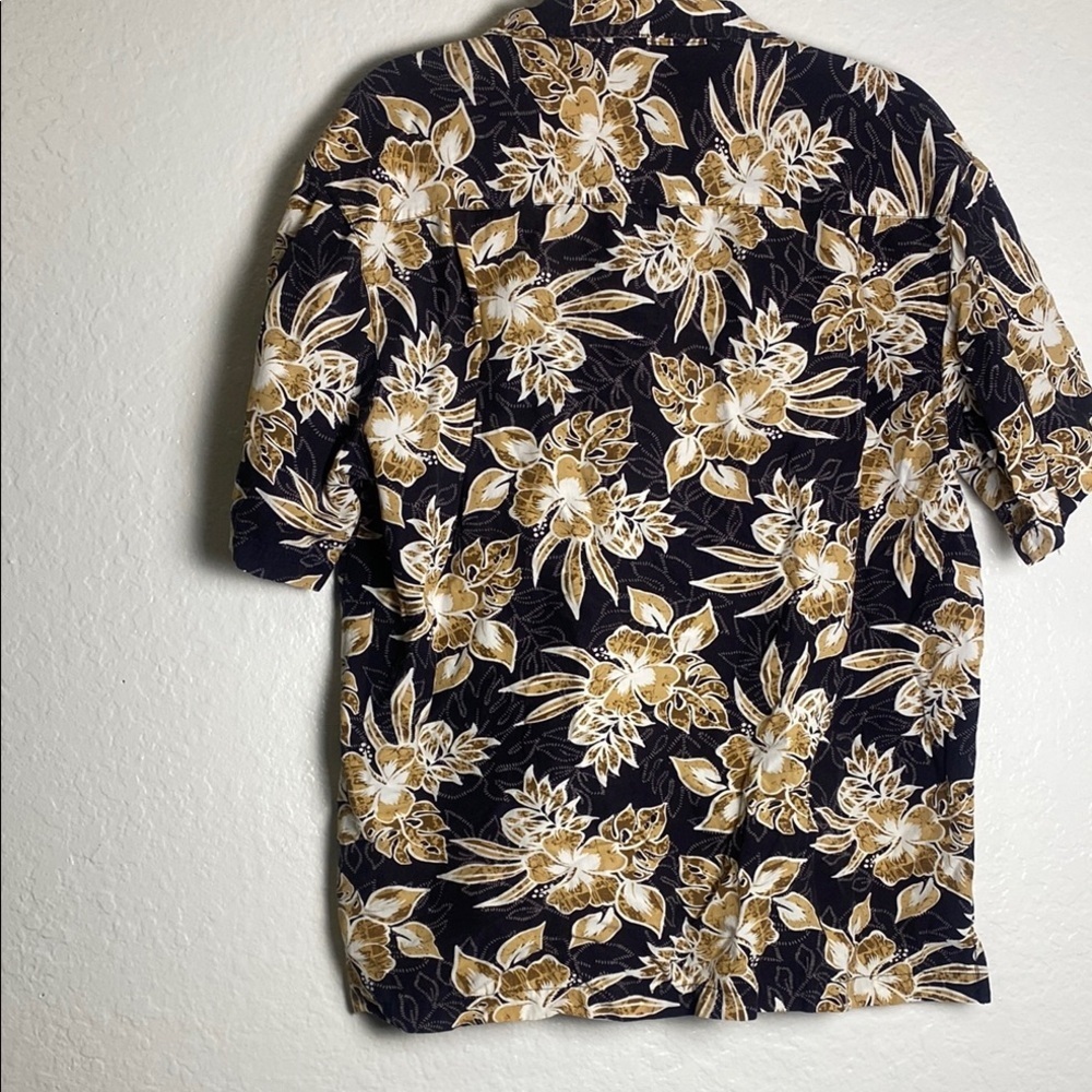 Milano Bay Black and Tan Hawaiian Casual Button Down Shirt - Picture 2 of 8